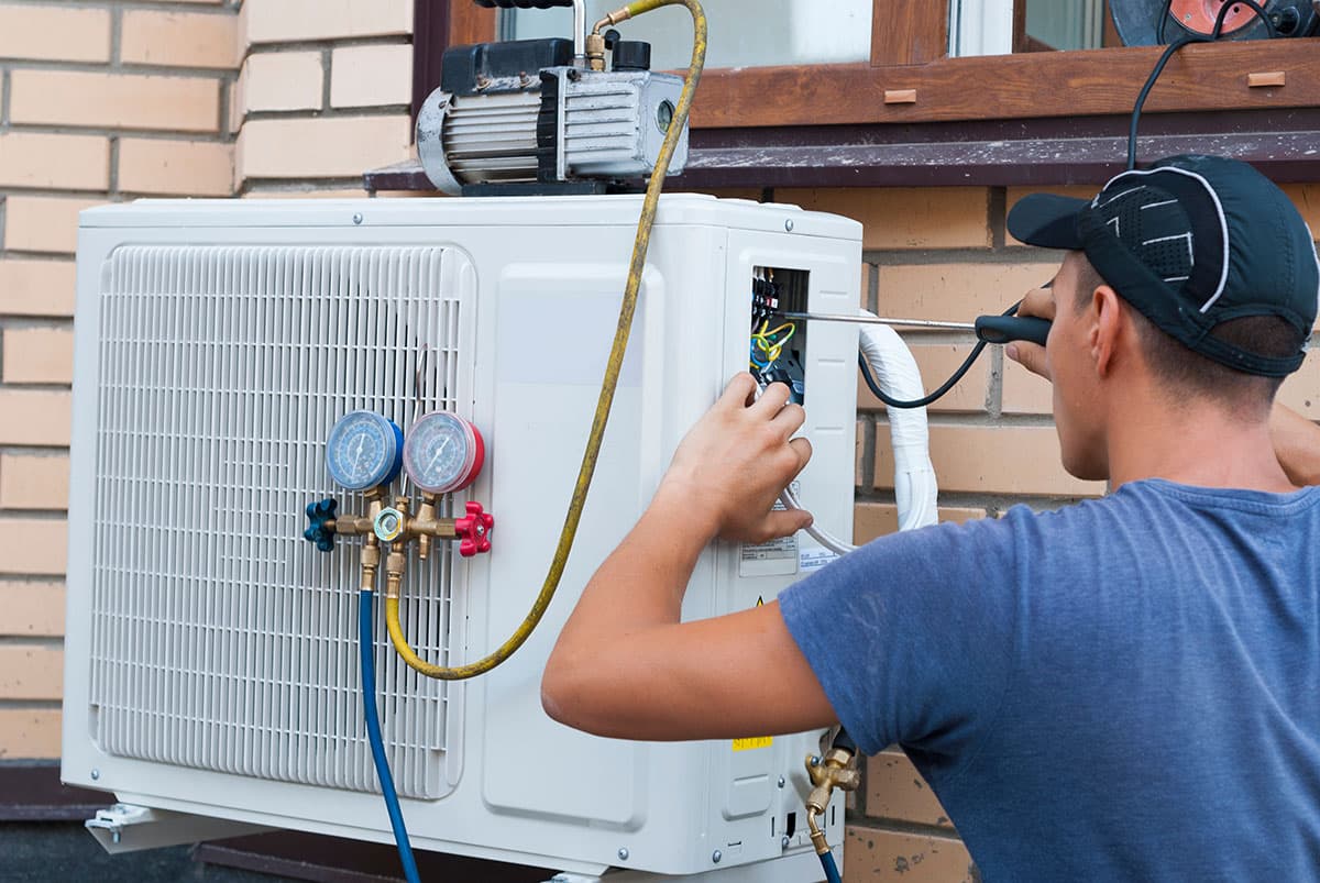 Diagnóstico y Reparación de Aires Acondicionados